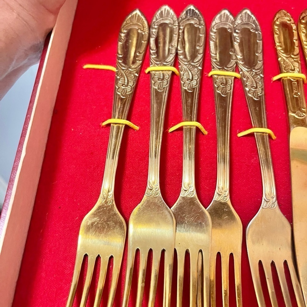 VTG Soviet Gold-Plated Flatware Set USSR 22 pcs Spoons, Forks, Knives Box - Picture 5 of 13